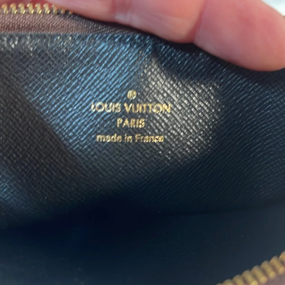 Louis Vuitton Brown and Gold Monogram Clutch - Picture 2 of 9